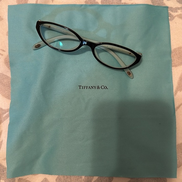 Tiffany & Co eye glasses - hard case - soft case - cleaning cloth - Picture 3 of 6